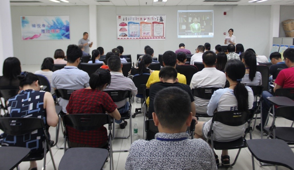 门徒娱乐金融党支部召开支部换届和党代表选举大会